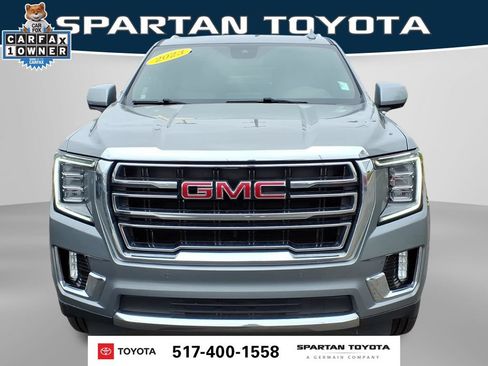 Used 2023 GMC Yukon XL SLT AWD/4WD image 3