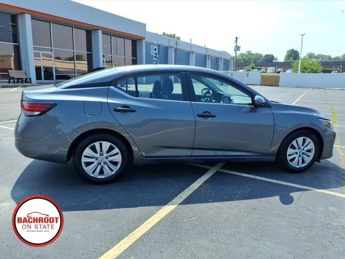 Used 2024 Nissan Sentra S FWD image 8
