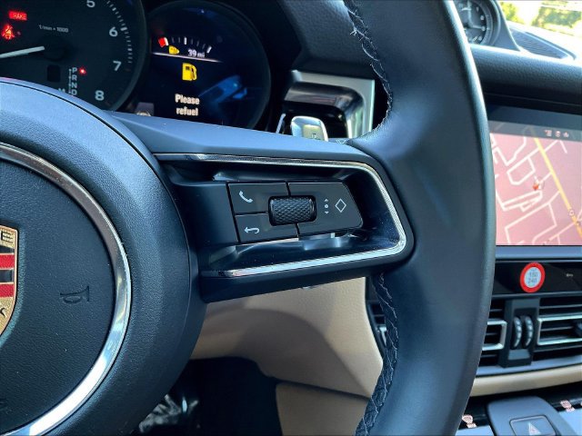 Used 2023 Porsche Macan AWD/4WD image 14