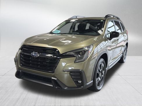Used 2025 Subaru Ascent Bronze Edition w/ Onyx Package AWD/4WD image 3