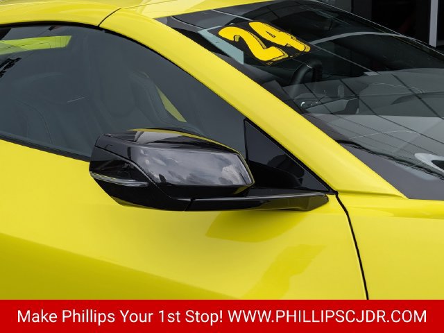 Used 2024 Chevrolet Corvette Stingray Convertible RWD image 10