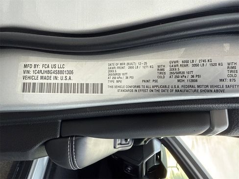 New 2025 Jeep Grand Cherokee Limited image 22