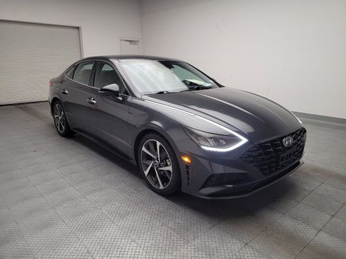 Used 2021 Hyundai Sonata SEL Plus w/ Preferred Accessory Package image 13