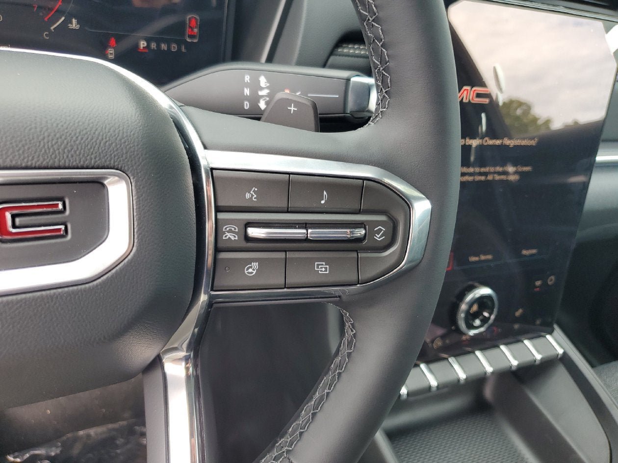 New 2027 GMC Terrain Elevation FWD image 27