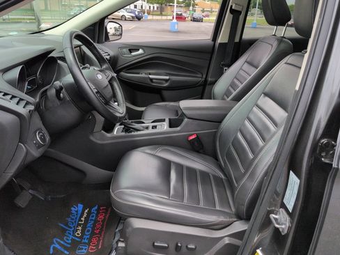 Used 2019 Ford Escape SEL AWD/4WD image 35