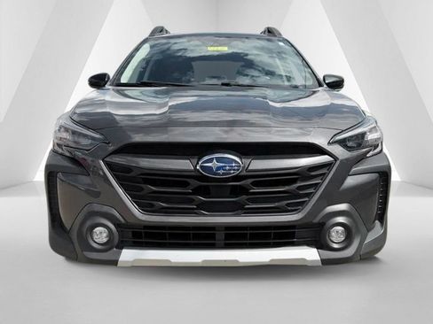 Used 2023 Subaru Outback Limited AWD/4WD image 2
