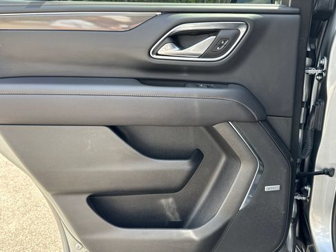 Used 2024 GMC Yukon AT4 AWD/4WD image 24