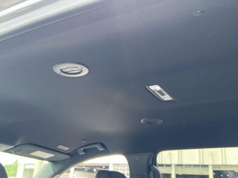 New 2025 GMC Acadia Elevation image 13