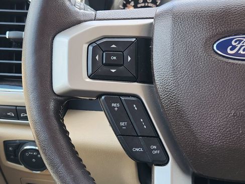 Used 2019 Ford F150 Lariat w/ Equipment Group 502A Luxury AWD/4WD image 26