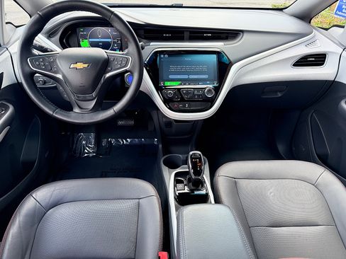 Used 2017 Chevrolet Bolt Premier w/ Driver Confidence II Package FWD image 13