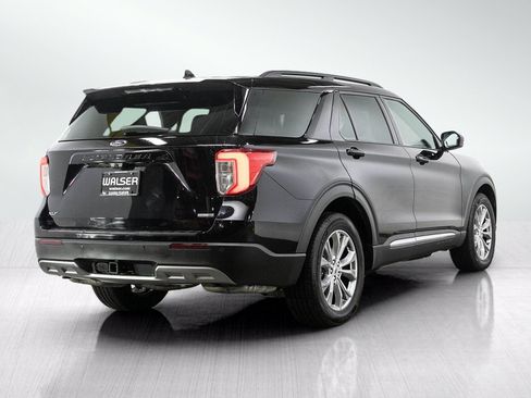 Used 2020 Ford Explorer XLT w/ Equipment Group 202A AWD/4WD image 6
