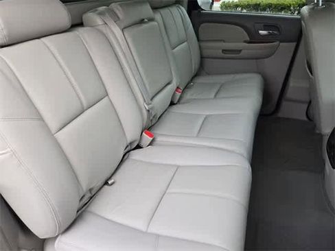 Used 2013 Chevrolet Avalanche LT w/ All-Star Edition image 20