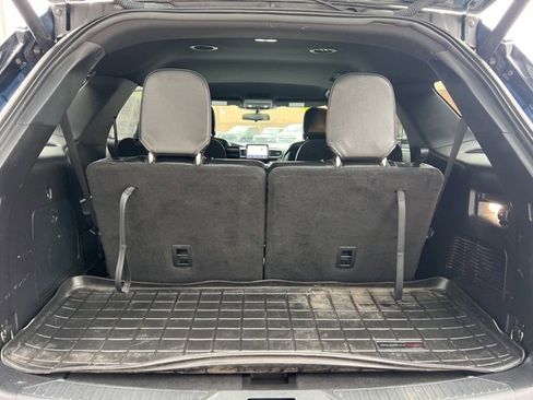 Used 2020 Ford Explorer XLT w/ Equipment Group 202A image 14