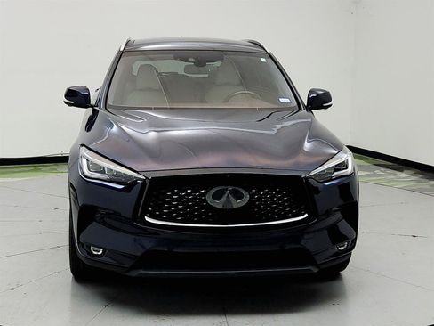 Used 2019 INFINITI QX50 Essential w/ Sensory Package FWD image 2