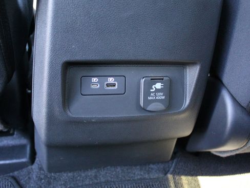 Used 2023 Nissan Frontier PRO-4X image 49