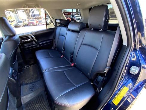 Used 2022 Toyota 4Runner TRD Off-Road Premium image 19