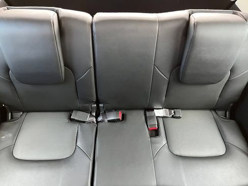 Used 2022 Nissan Armada SV RWD image 18