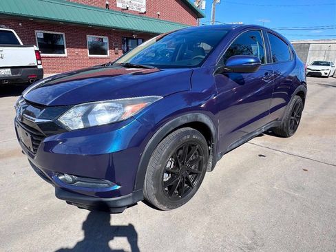 Used 2016 Honda HR-V EX image 1