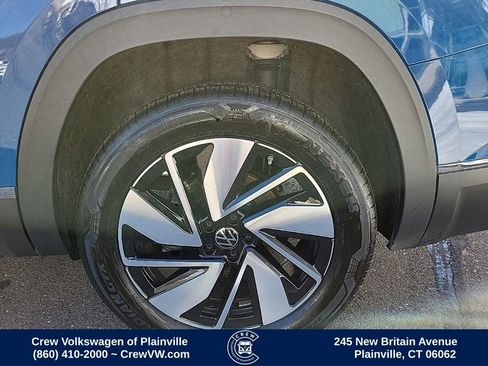Certified 2025 Volkswagen Atlas SEL AWD/4WD image 18