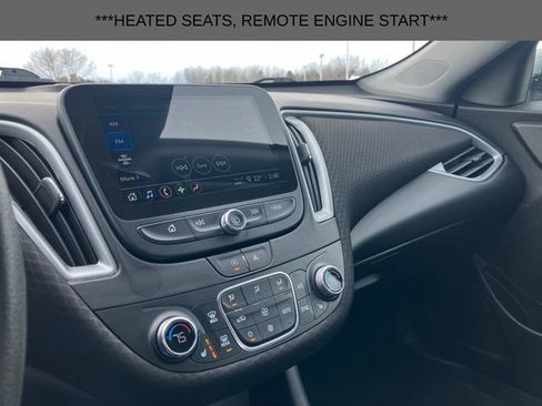 Used 2025 Chevrolet Malibu LT image 8