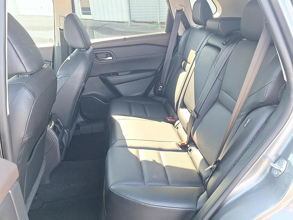 Certified 2022 Nissan Rogue SV w/ SV Premium Package FWD image 12