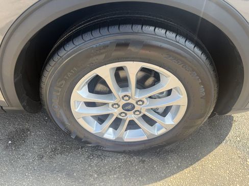 Used 2022 Ford Escape SE FWD image 22