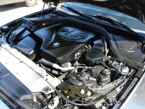 Used 2021 BMW 330i xDrive Sedan w/ Convenience Package image 17