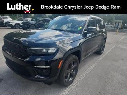 Used 2023 Jeep Grand Cherokee Limited w/ Black Appearance Package
