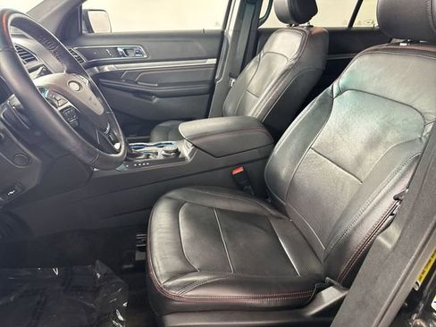 Used 2017 Ford Explorer Sport w/ Equipment Group 401A AWD/4WD image 4