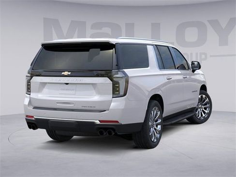 New 2025 Chevrolet Suburban Premier image 4