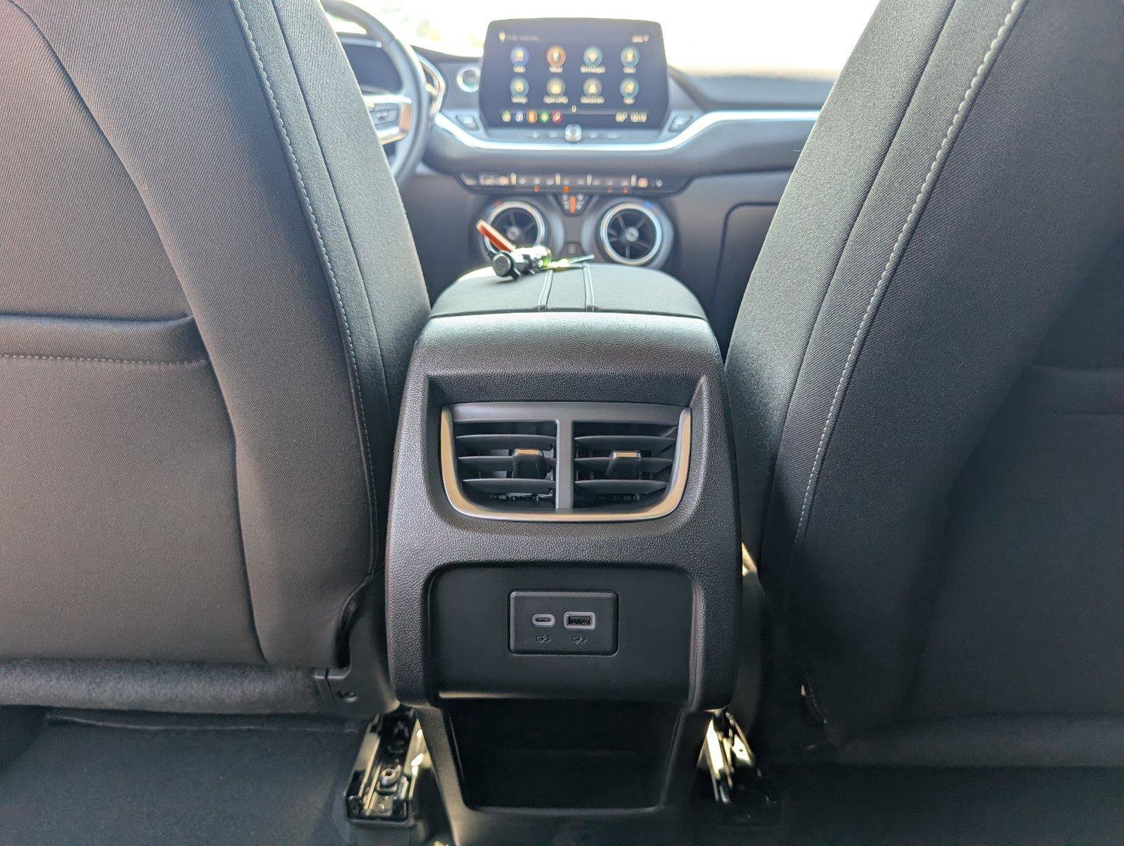 New 2026 Chevrolet Blazer LT w/ Convenience Package FWD image 32