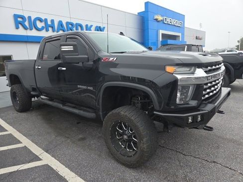 Used 2021 Chevrolet Silverado 3500 LTZ image 1