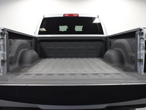 Used 2026 RAM 2500 Big Horn AWD/4WD image 14