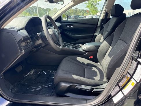 Certified 2023 Honda Accord LX image 10