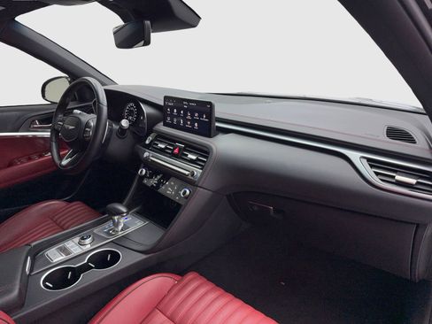 Used 2025 Genesis G70 2.5T w/ Sport Prestige Package image 44