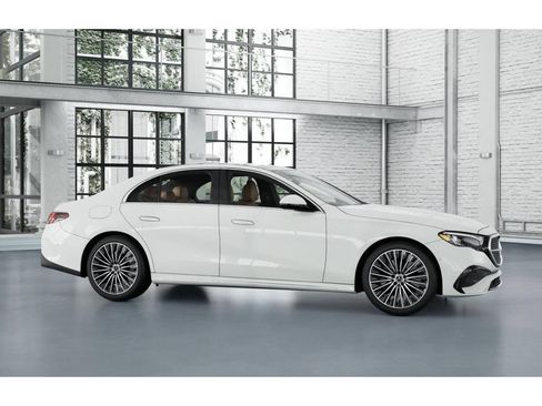 New 2026 Mercedes-Benz E 450 4MATIC Sedan image 14