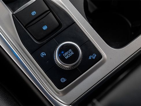 Used 2021 Ford Explorer Limited w/ Equipment Group 301A image 27