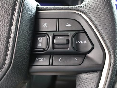 Used 2025 Toyota Tacoma TRD Off-Road AWD/4WD image 25