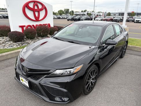 Certified 2023 Toyota Camry SE w/ Audio Upgrade Package FWD image 10