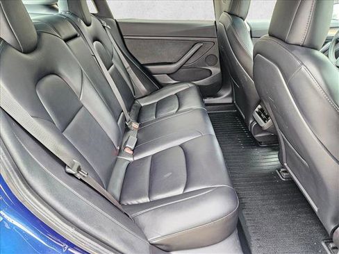 Used 2022 Tesla Model 3 image 20