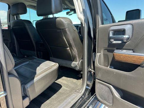 Used 2018 GMC Sierra 3500 Denali image 22