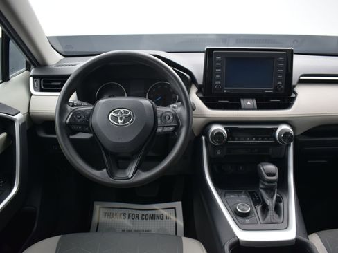 Used 2021 Toyota RAV4 XLE image 14
