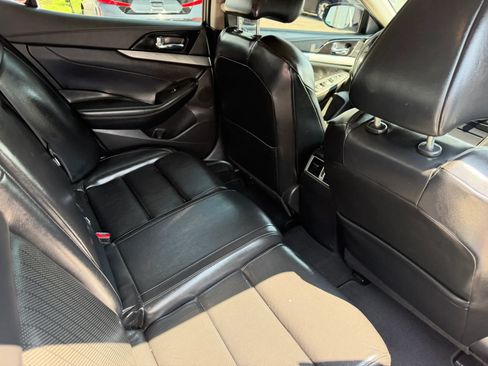 Used 2016 Nissan Maxima 3.5 SV FWD image 15