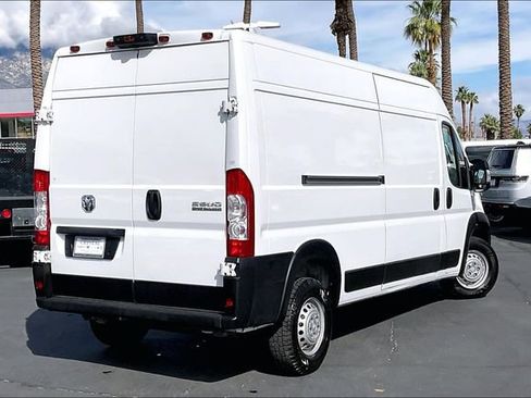 Used 2025 RAM ProMaster 2500 w/ Convenience Group FWD image 12
