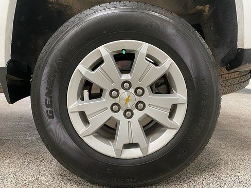 Used 2022 Chevrolet Colorado LT w/ Safety Package image 24