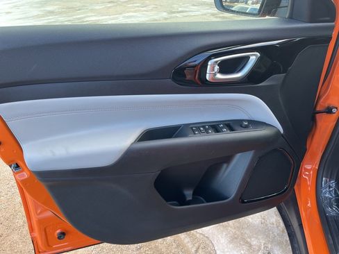 New 2026 Jeep Compass Limited image 18