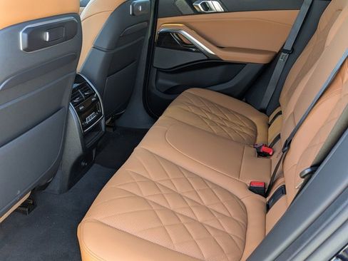 New 2026 BMW X6 xDrive40i image 17
