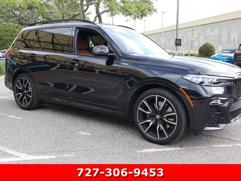 Used 2022 BMW X7 xDrive40i w/ M Sport Package AWD/4WD image 12