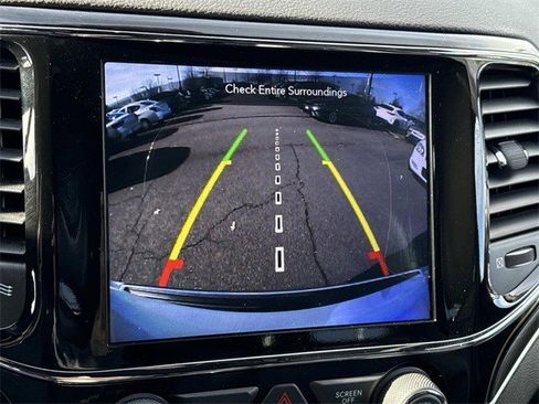 Used 2020 Jeep Grand Cherokee Limited image 21