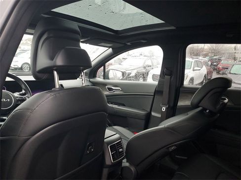Used 2025 Kia Sportage X-Line w/ Premium Package image 10